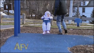 Kızına büyük bir ivme kazandırmak isteyen yeni yetme babamız...