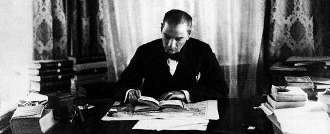 "Yurtta sulh, cihanda sulh." Mustafa Kemal Atatürk.