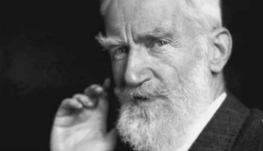 "Lord Byron'un dediği gibi: 'Ölmek zor değil gerçekte zor olan yaşamaktır.' Barışın, savaştan daha iyi olması kadar, daha çok çaba istemesinin temelindeki neden de budur işte." George Bernard Shaw.