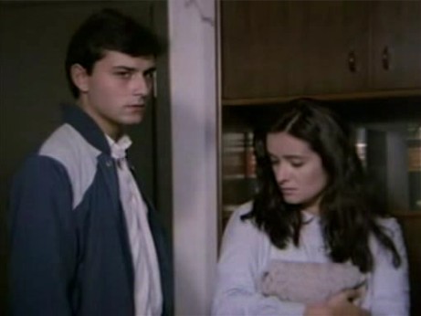 Asılacak Kadın - Pınar Kür