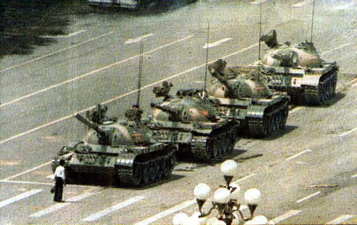 Tiananmen Meydanındaki Adam