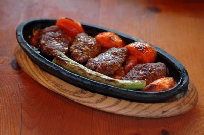 Kiremitte Köfte Nasıl Yapılır