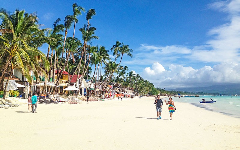 White Beach–Filipinler