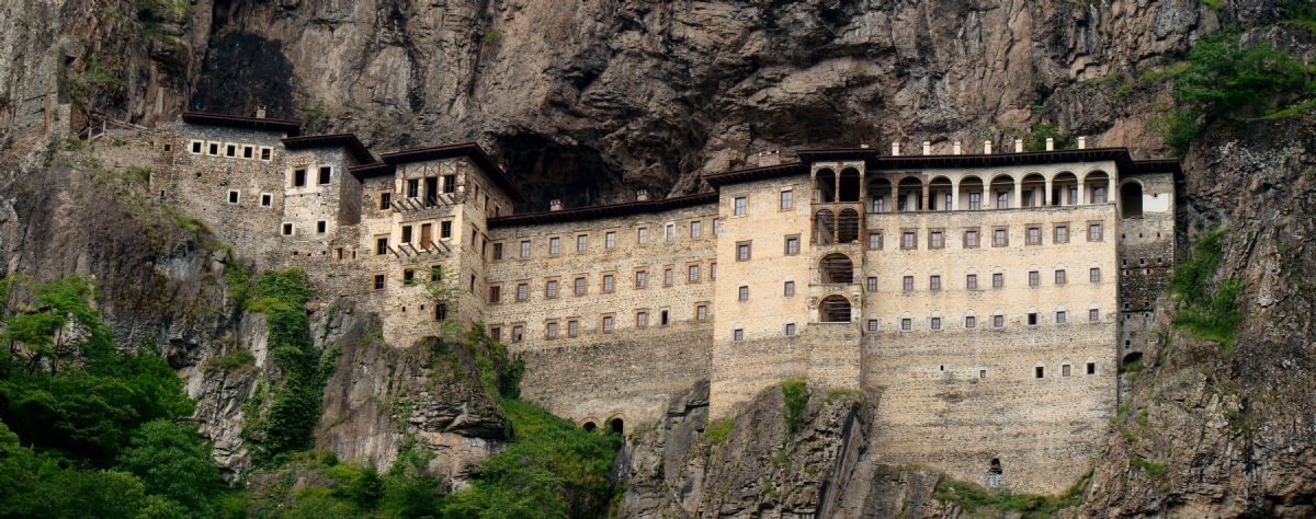 SÜMELA MANASTIRI