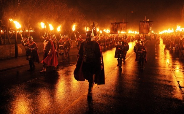 Up Helly Aa Ateş Festivali Lerwick- İSKOÇYA