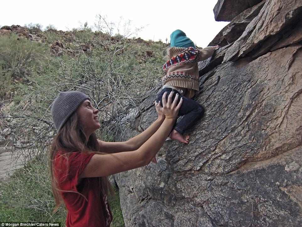 "Şu an sadece 3 yaşında olduğu için belki herşeyi hatırlamayacak ama gelecekte bakması için bir sürü fotoğraf ve video çektim"