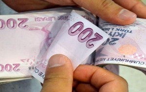 Yaklaşık 4 bin kadının maaşı kesildi!