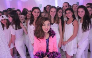 13 Yaşındaki Türk Kızı, Amerika'yı Sallıyor