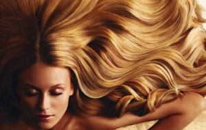 Tatlı Badem Yağı Faydaları ve Saça Nasıl Uygulanır