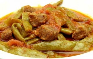 Etli Taze Fasulye Yemeği Tarifi