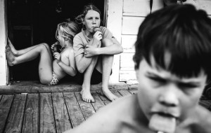 Onlar hiç okula gitmediler, televizyon nedir bilmiyorlar