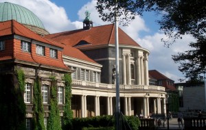 Hamburg Üniversitesi – Almanya