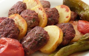 Fırında Patatesli Köfte Tarifi