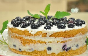 Yaban Mersinli Rulo Pasta Tarifi