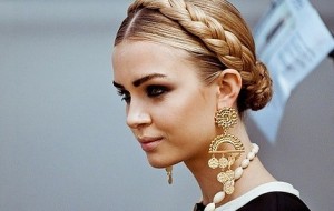 Saçlarınıza Örgüden Nasıl Taç Yapılır?