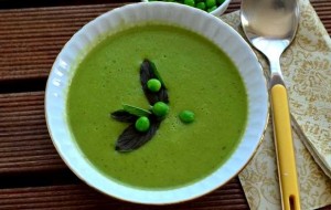 Taze Bezelye Çorbası Tarifi