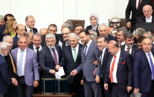 Meclis Dokunulmazlıkları Kaldırdı