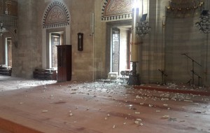 Patlama sonrasında tarihi cami bu hale geldi