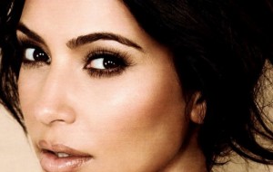 Yüzü İnce Göstermek İçin Nasıl Makyaj Yapılır