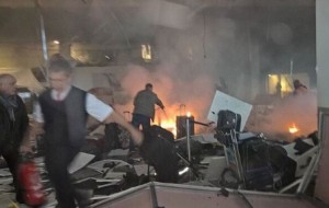 Atatürk Havalimanı'nda İki Patlama Oldu!