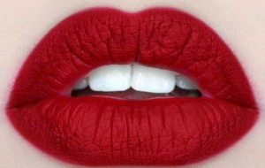 Dişleri beyaz gösteren ruj renkleri 