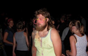 Erkeklerin Saç Uzatma Sevdası Sonucunda Oluşabilecek Facialar