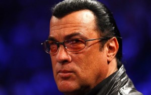 ABD'li aktör Seagal'ı Rus vatandaşlığına kabul etti