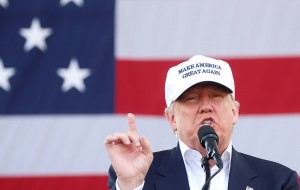 Trump tarafından tecavüze uğradığını iddia eden kadın basın toplantısını iptal etti 