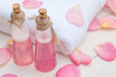 Gül Suyu Maskesi Nasıl Yapılır