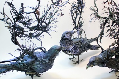 Yarı Hayvan Yarı Bitkiden Oluşan Fantastik Canlılara Ait Heykeller