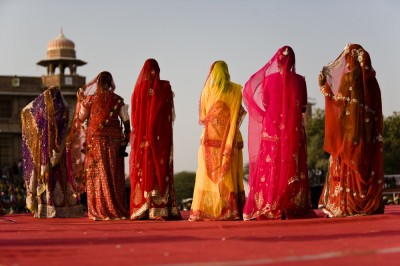 Geleneksel toplumlarda modern toplumların erişemeyeceği bir bilgi birikimi vardır